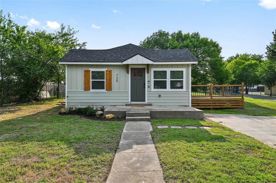 735 N 9th Avenue, Denison, TX 75021