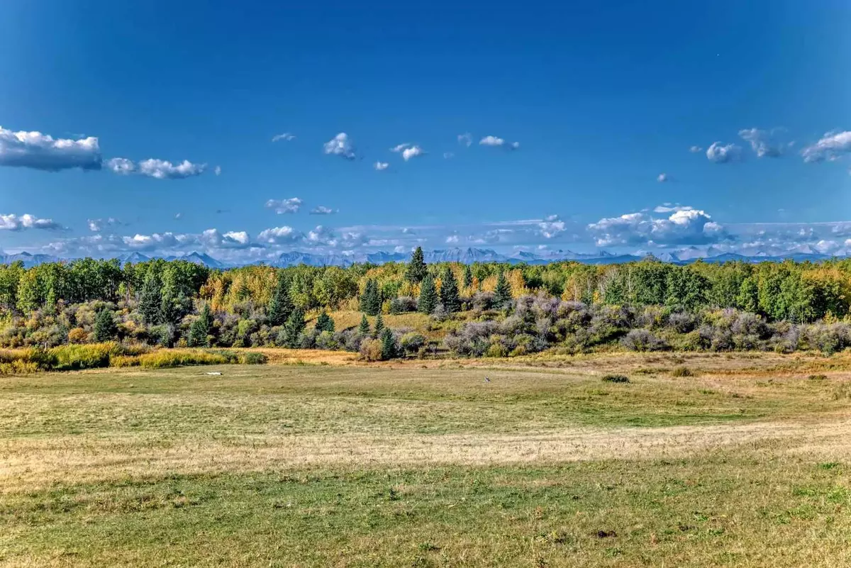 Rural Foothills County, AB T1S 4L3,242048 192 ST West