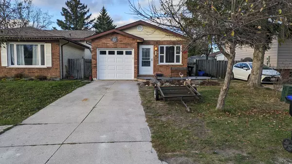 14 Leslie DR, Collingwood, ON L9Y 4P2