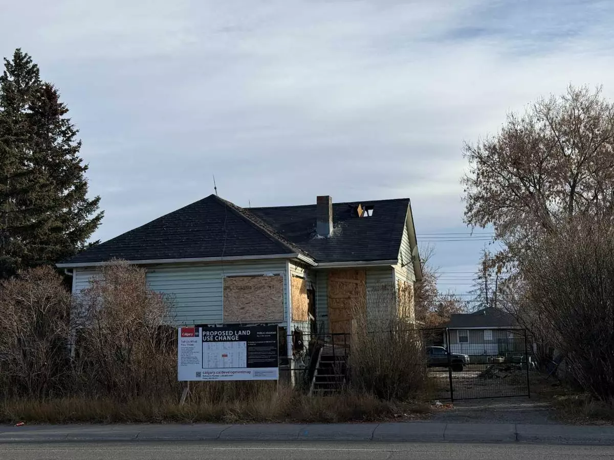 Calgary, AB T2A 1C3,1306 36 ST Southeast