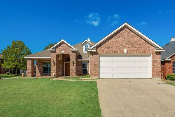 115 Fort Edward Drive, Arlington, TX 76002