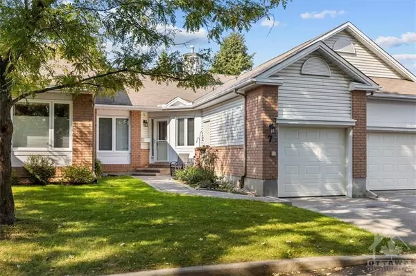 Stittsville - Munster - Richmond, ON K2S 1L3,7 RIVER OAKS CT