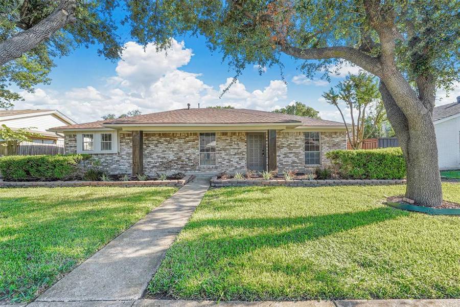 618 Worcester Lane, Garland, TX 75040