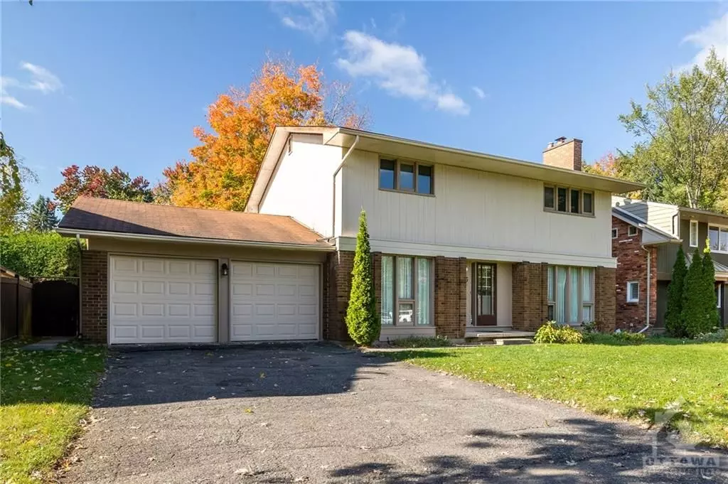 Kanata, ON K2K 1N1,15 RUTHERFORD CRES