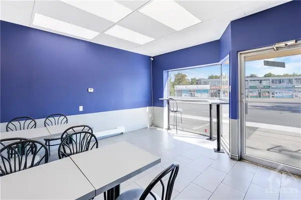 Ottawa, ON K1Z 6A5,1012 MERIVALE RD #1010