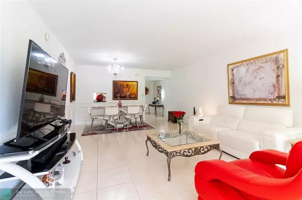 Pompano Beach, FL 33069,3150 N Palm Aire Dr  #103