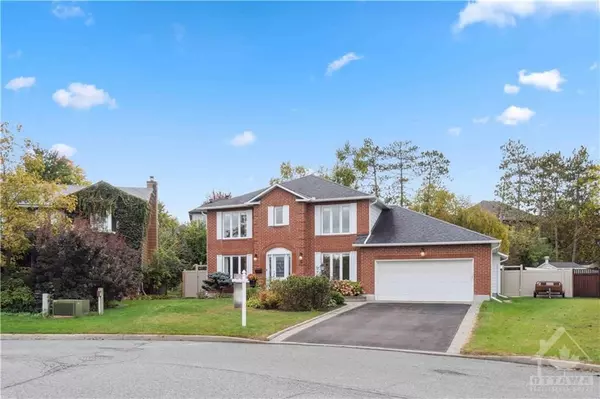 8 SPINDLE WAY, Stittsville - Munster - Richmond, ON K2S 1J4