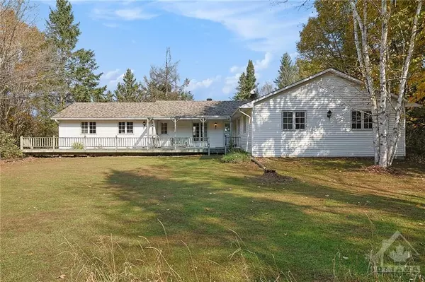 Constance Bay - Dunrobin - Kilmaurs - Woodlawn, ON K0A 3M0,4000 STONECREST RD