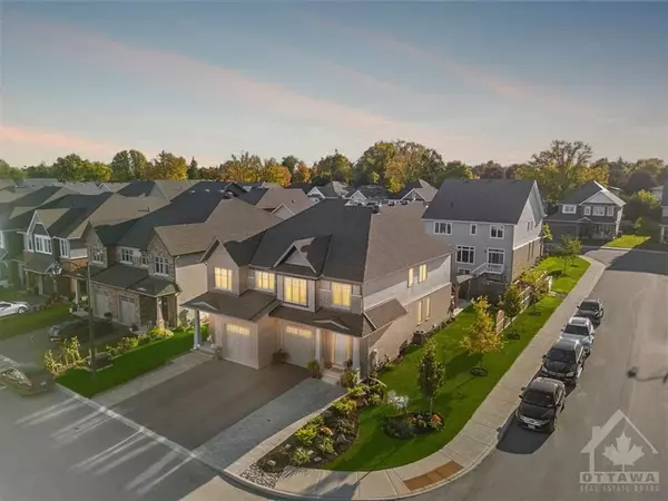 Stittsville - Munster - Richmond, ON K2S 2M8,707 VIVERA PL