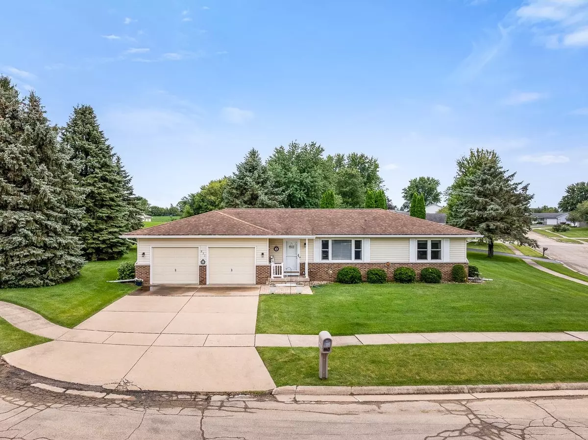 Freeport, IL 61032,831 Sutton Place