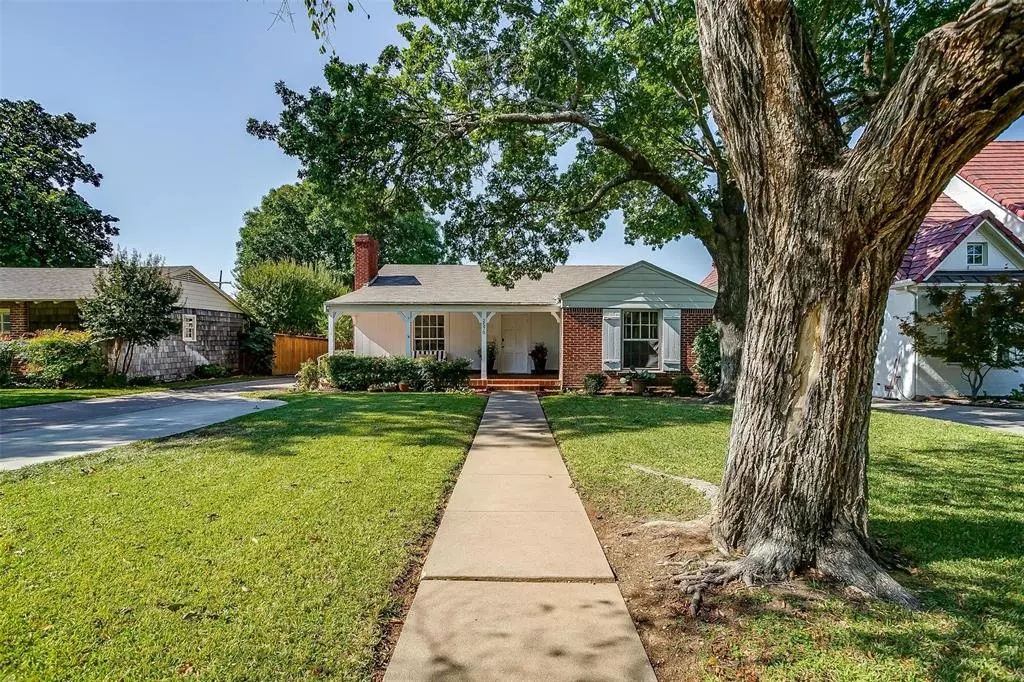 Fort Worth, TX 76109,2570 Highview Terrace