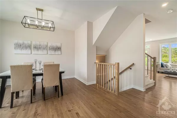 Ottawa, ON K2J 6X6,776 EMINENCE ST