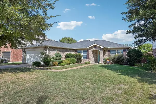 1332 Anna Lea Lane, Burleson, TX 76028