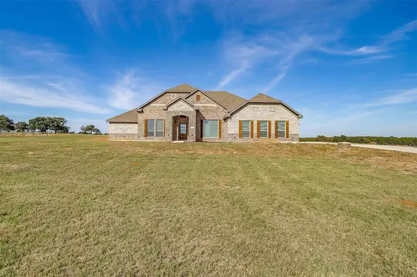 1021 Monarch Court, Poolville, TX 76487