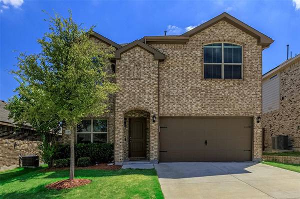 8412 Artesian Spring Drive, Fort Worth, TX 76131