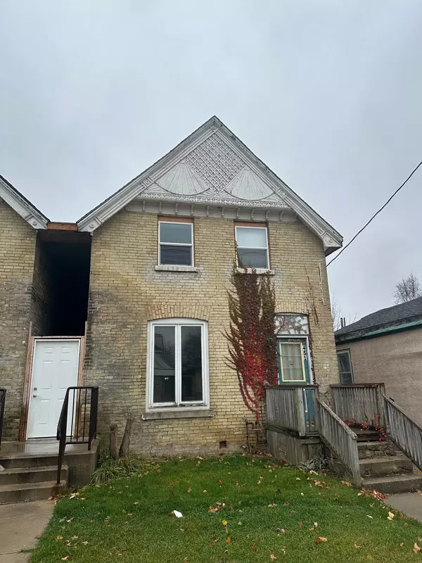 451 Horton ST E, London, ON N6B 1M2