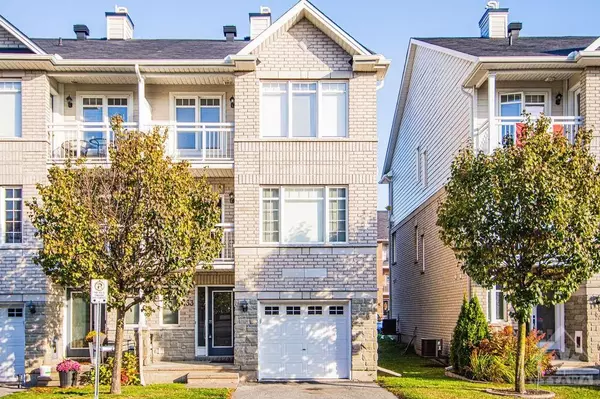 133 CORINTH, Cityview - Parkwoods Hills - Rideau Shore, ON K2E 0A8