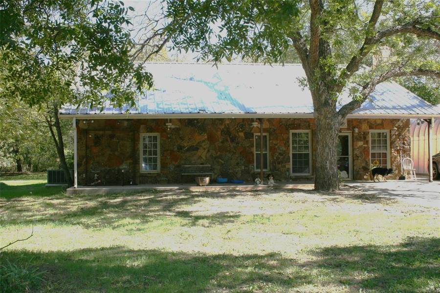 1520 Main Street, Oran, TX 76449