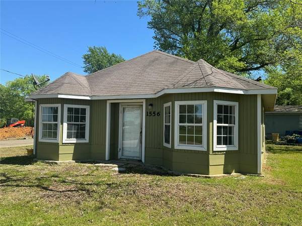 1556 Fitzhugh Avenue, Paris, TX 75460