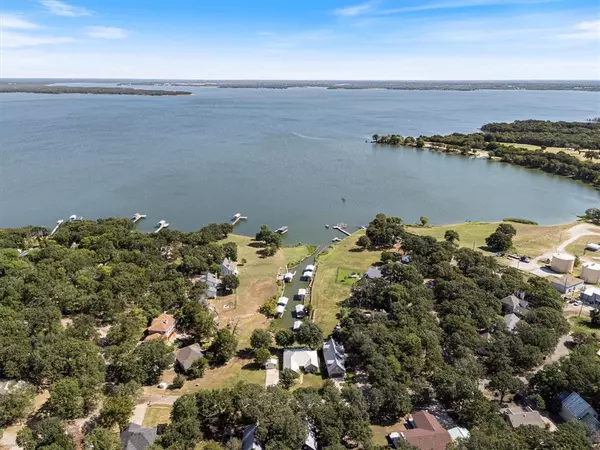 West Tawakoni, TX 75474,1012 Shoreline Drive