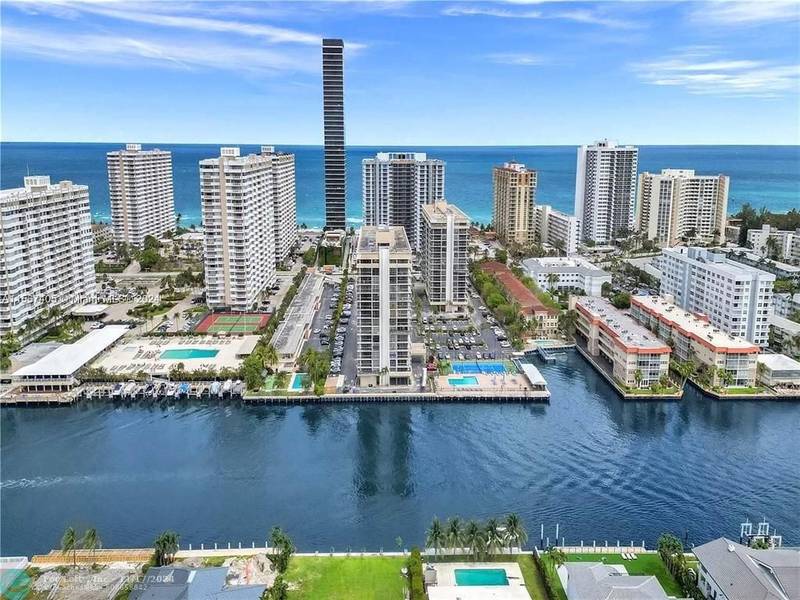 2017 S Ocean Dr  #201, Hallandale Beach, FL 33009