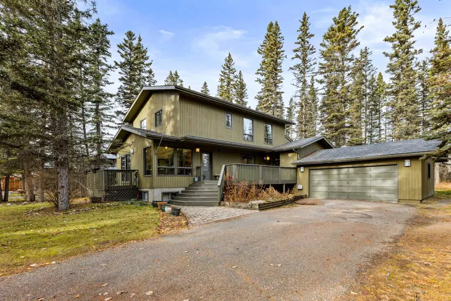 49 Redwood Meadows DR, Rural Rocky View County, AB T3Z 1A3