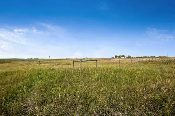 Rural Rocky View County, AB T1X 0H8,225206 Range Road 273