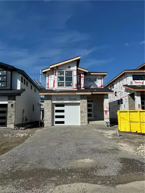 206 SUPERIOR DR, Loyalist, ON K7N 0E5