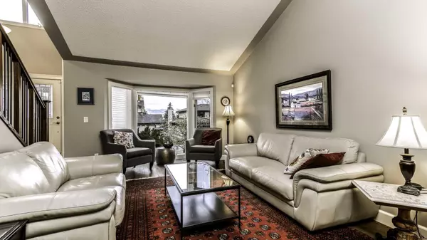 Calgary, AB T3G 3E6,8327 Hawkview Manor Link Northwest