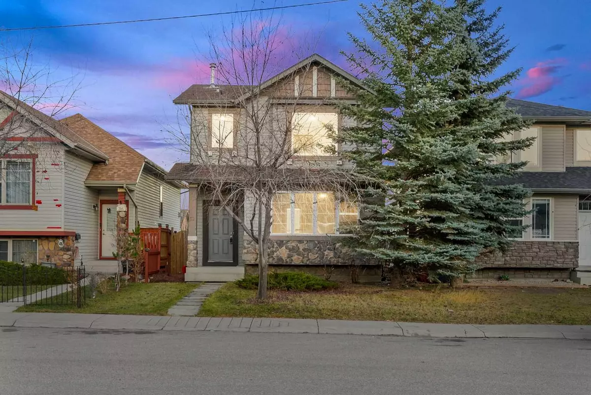 Calgary, AB T3K 0G4,32 Panora Close NW