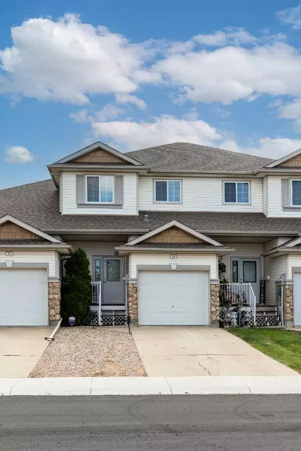 Medicine Hat, AB T1B 4L3,32 Stonegate CRES SE