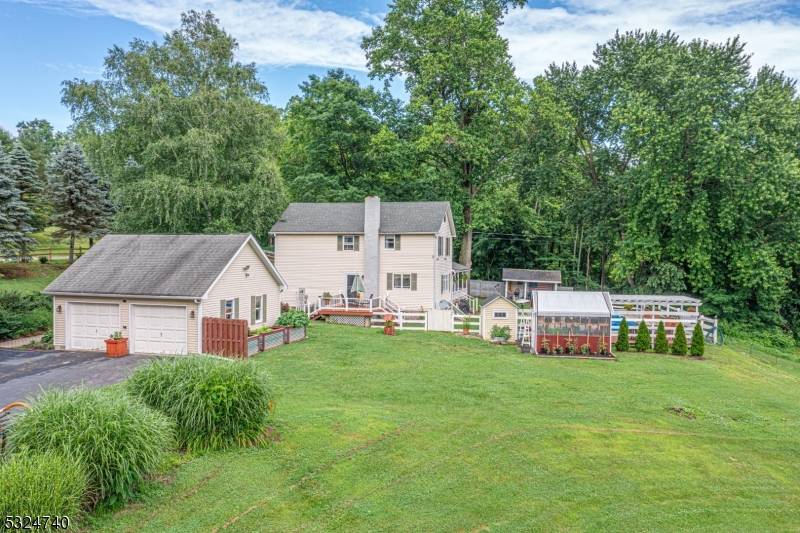 18 W Crisman Rd, Blairstown Twp., NJ 07832