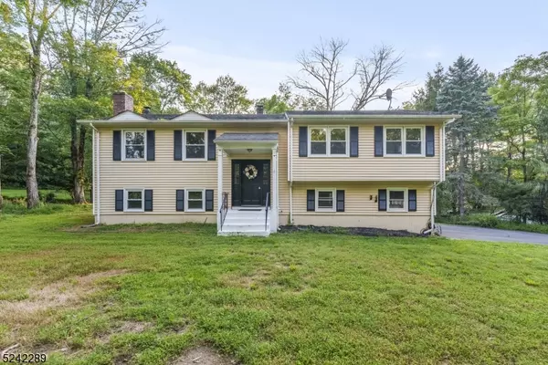 12 Karrville Rd, Mansfield Twp., NJ 07865