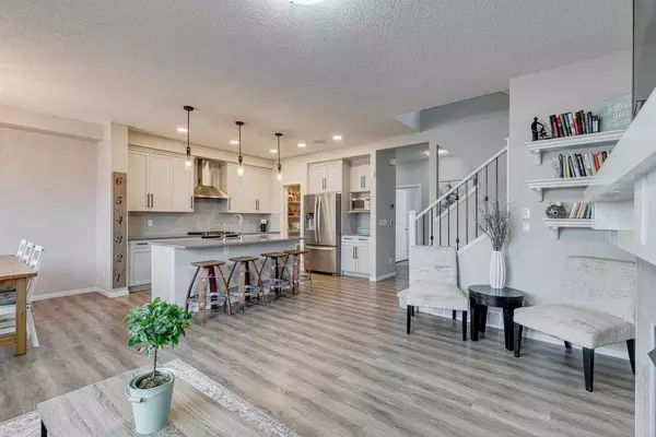 Calgary, AB T2X 4E6,16 Walgrove Rise SE