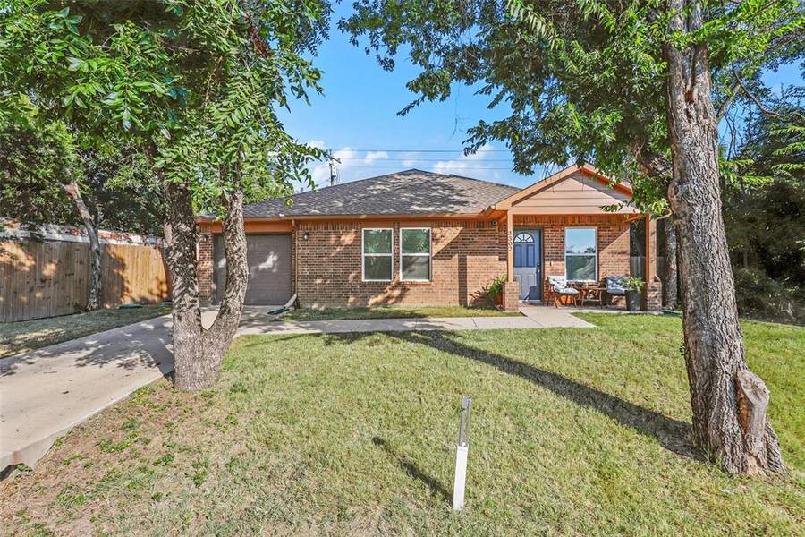 3302 Sumac Drive, Granbury, TX 76048