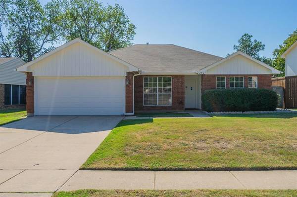 2507 Meadowview Drive, Corinth, TX 76210