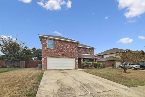 4707 Valleyview Drive, Mansfield, TX 76063