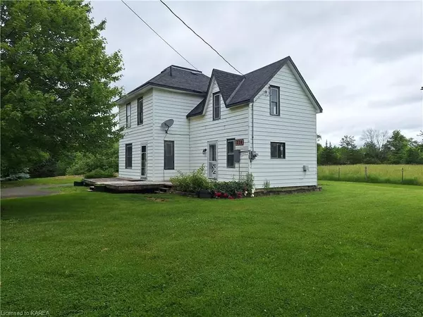 338 BURRIDGE RD, South Frontenac, ON K0H 1T0