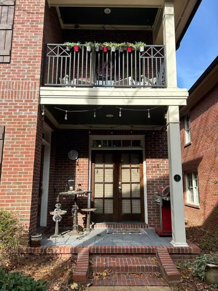 1524 Jackson E. #8, Oxford, MS 38655