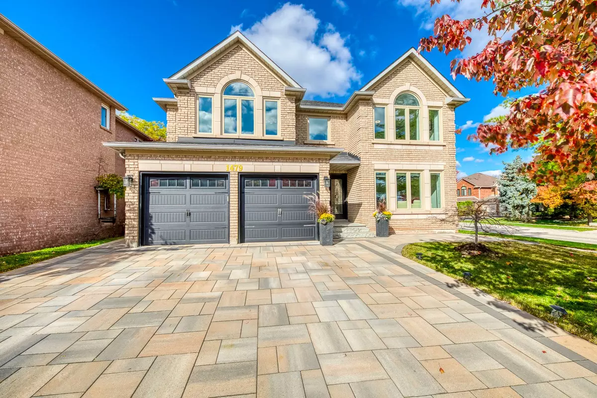 Oakville, ON L6H 6E6,1479 Creekwood TRL