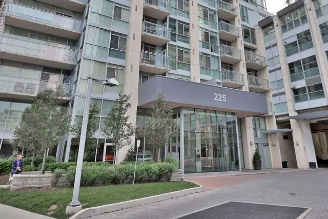 Mississauga, ON L5B 3Y5,225 Webb DR #1908