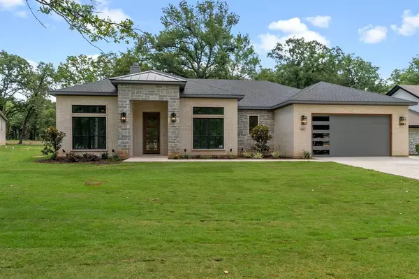 Mabank, TX 75156,124 Colonial Drive