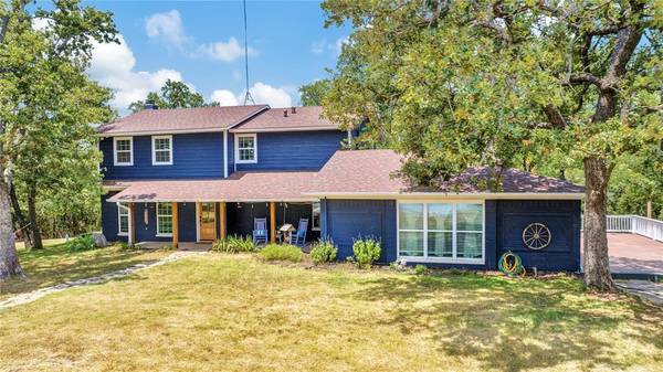 717 Woodbine Estates Road, Gainesville, TX 76240