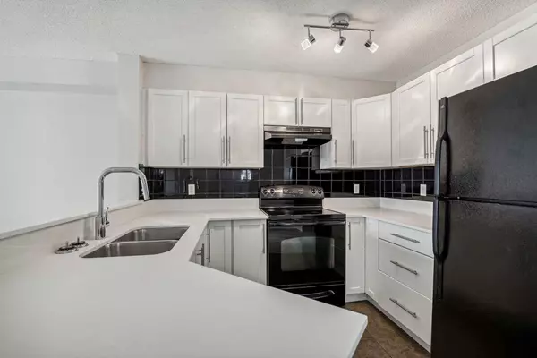 Calgary, AB T3K 0M4,60 Panatella ST NW #1109