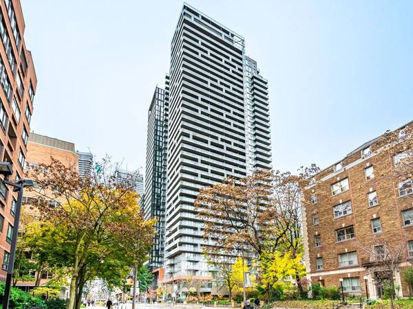 50 Wellesley ST E #2205, Toronto C08, ON M4Y 0C8