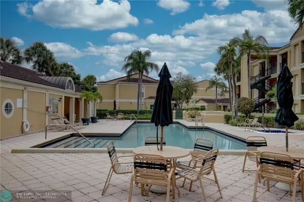 Coral Springs, FL 33071,833 Riverside Dr  #824