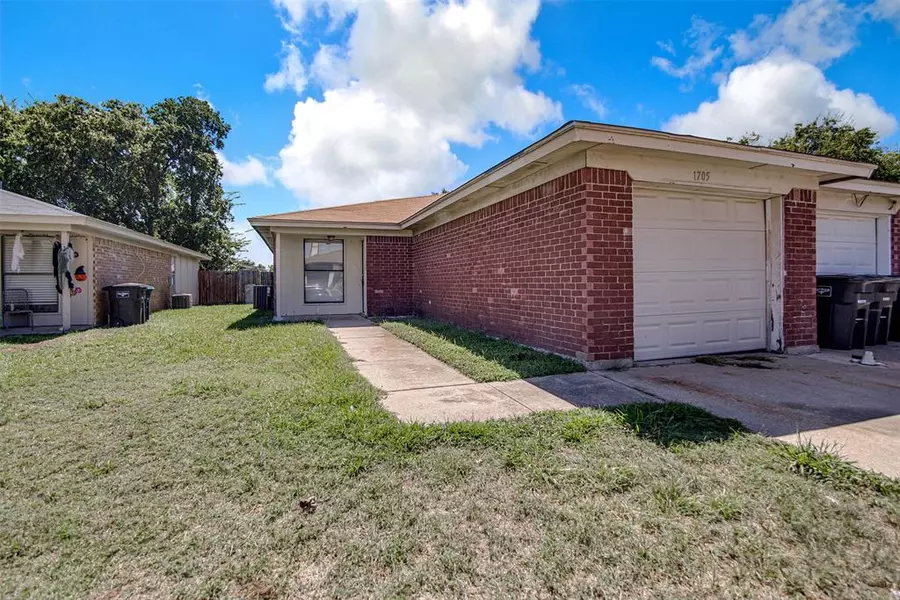 1705 San Rafael Street, Fort Worth, TX 76134