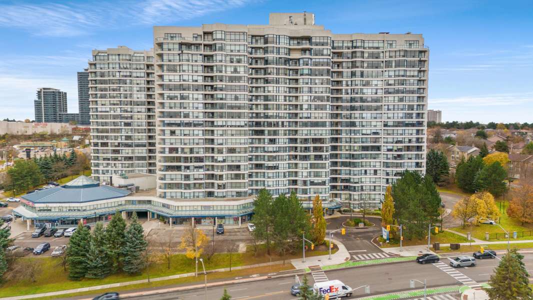 1 Clark AVE W #410, Vaughan, ON L4J 7Y6