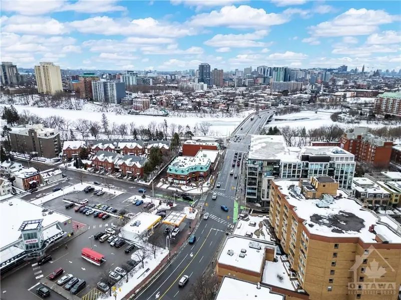 6 BEECHWOOD AVE #205, Vanier And Kingsview Park, ON K1L 8L9