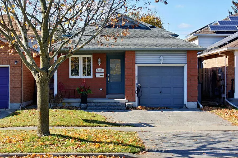 Oshawa, ON L1G 7E5,1442 Largo CRES